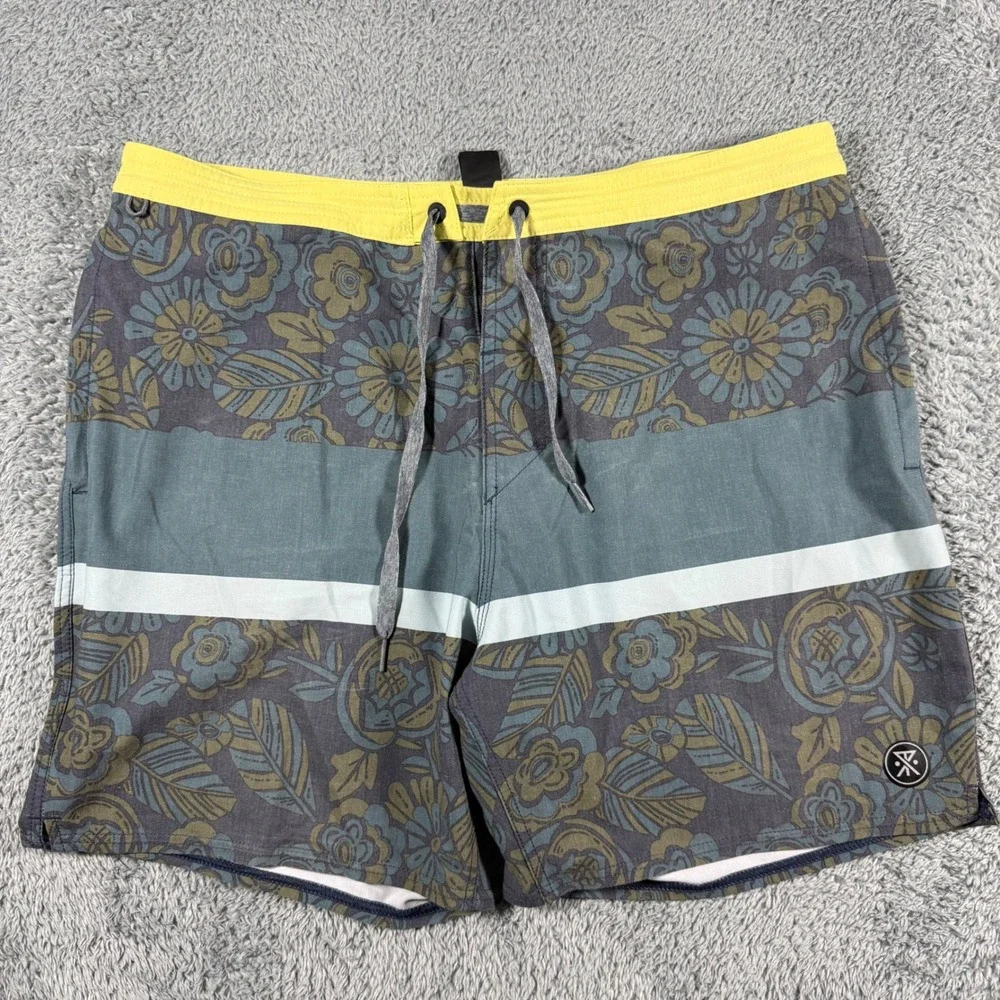 Roark Board Shorts Mens 36‎ Floral Chiller Series Swim Trunks Color Block